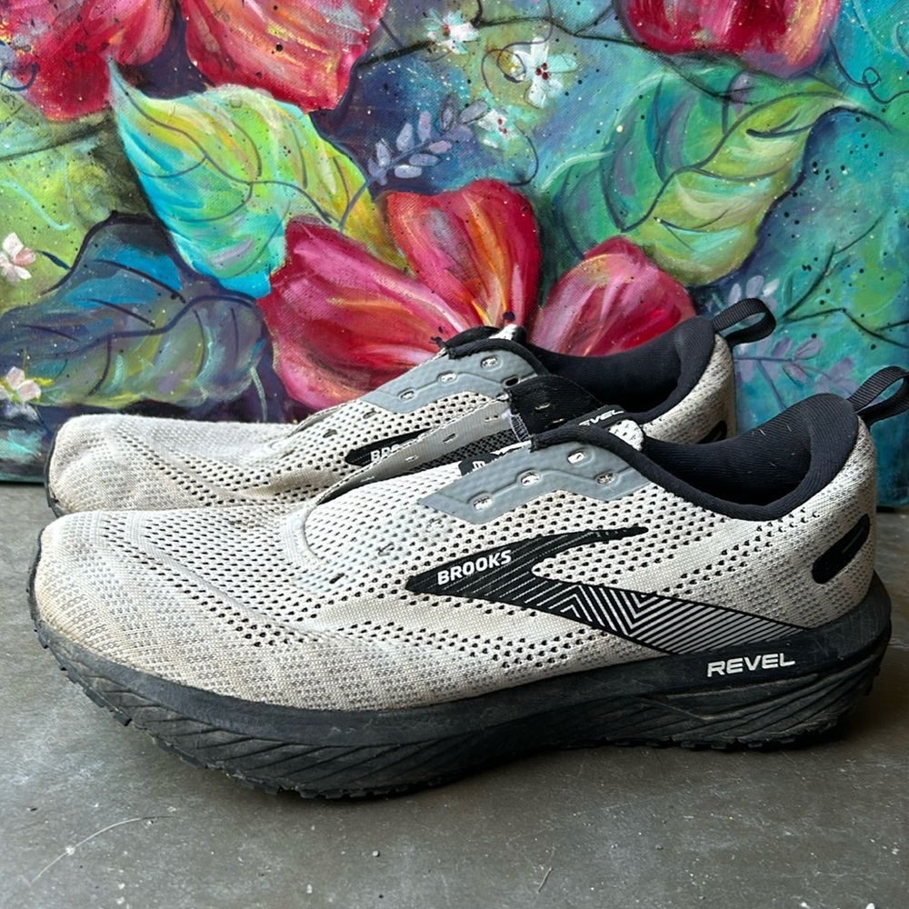 Brooks Revel Energize